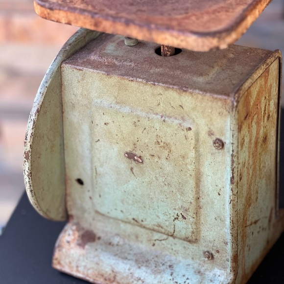 Rustic Antique Scale with Green and Brown Finish - Picture 3 of 3